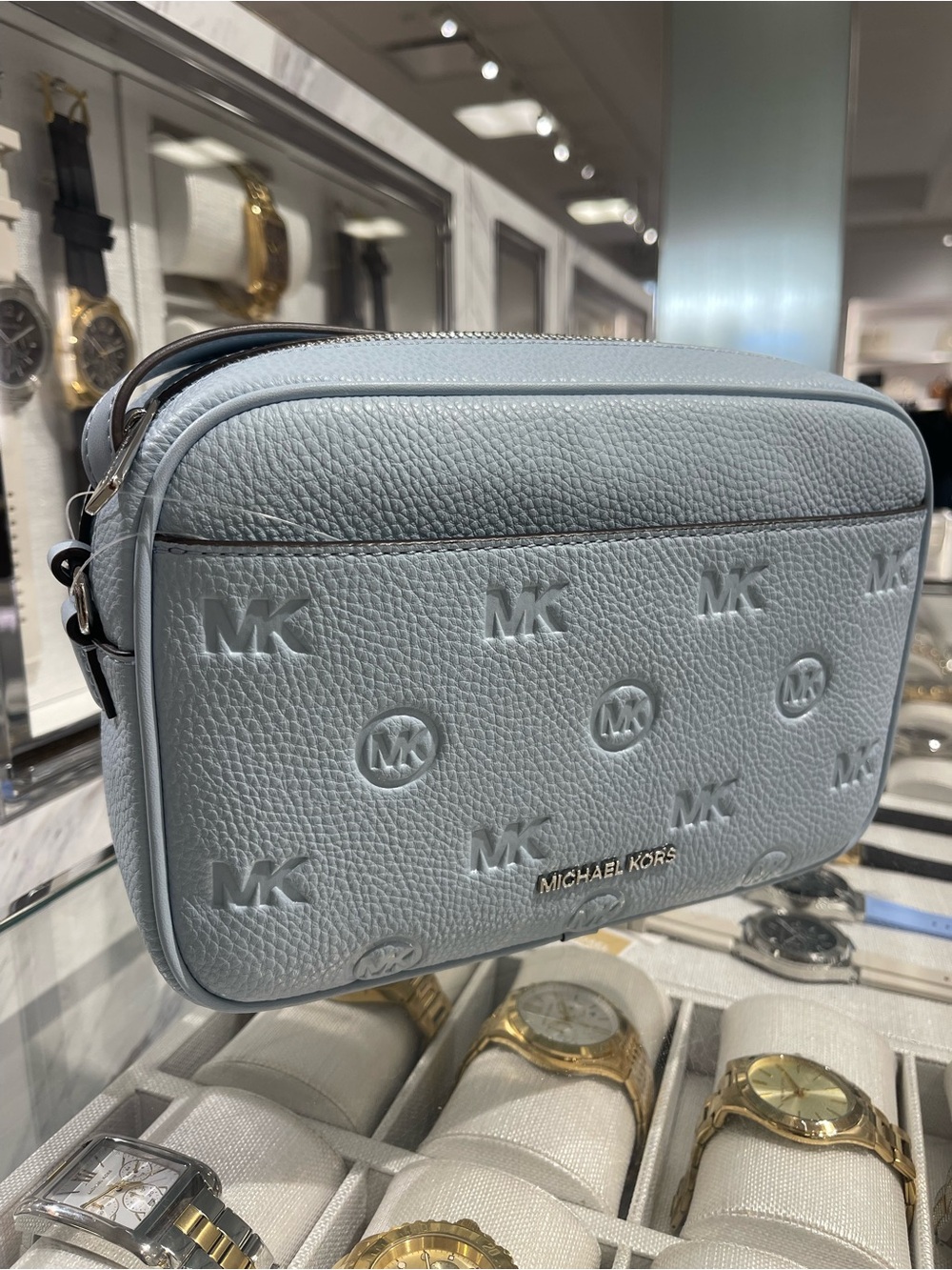Michael Kors Jet Set Travel Lg Logo Debossed EW Camera Crossbody
Pale Ocean
NWT - Picture 14 of 16